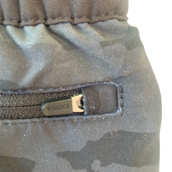 Vuori Clementine Black Watercolor Camo Athletic Shorts - Picture 4 of 8